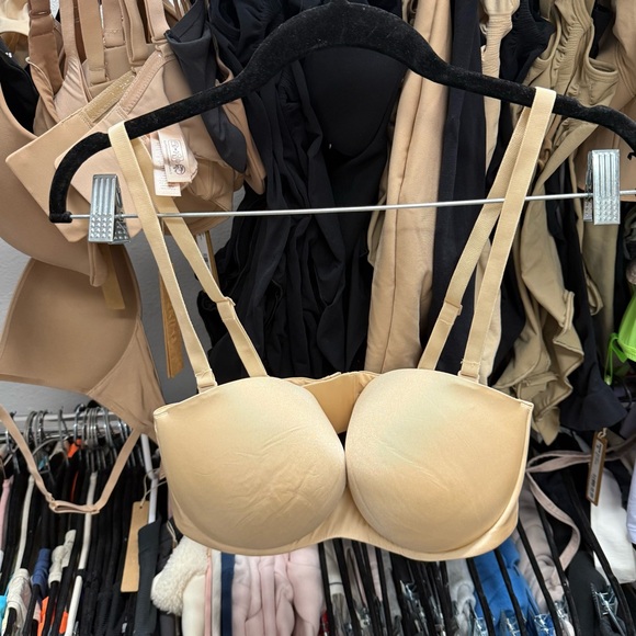 skims ultimate sand bra strapless - Picture 1 of 4
